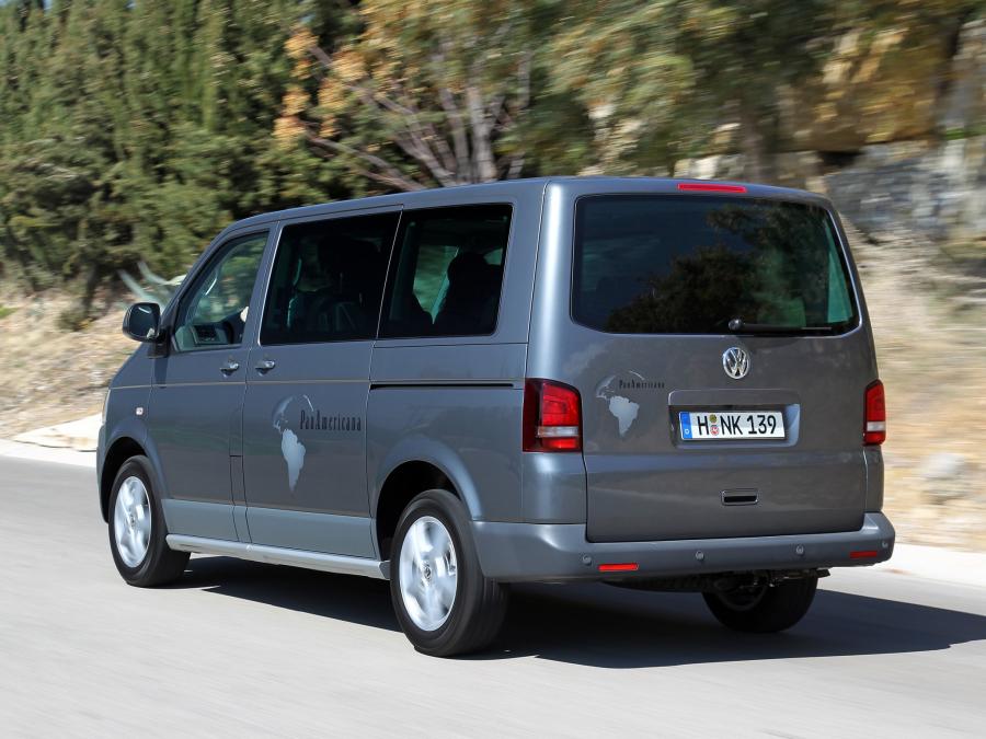  Volkswagen Multivan PanAmericana 2009 года  (фото 4 из 17)